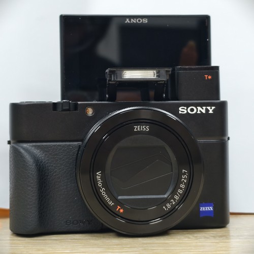 Nuovo sony cyber - 98%,
