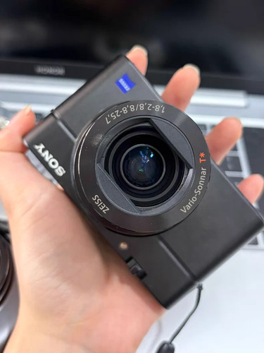 Sony rx100 iii - sony,